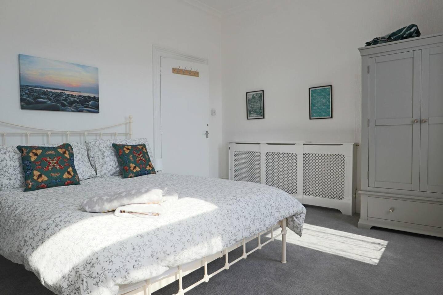 4 Bed Home 3 Mins From Harbour + Sandy Beach Folkestone Eksteriør bilde