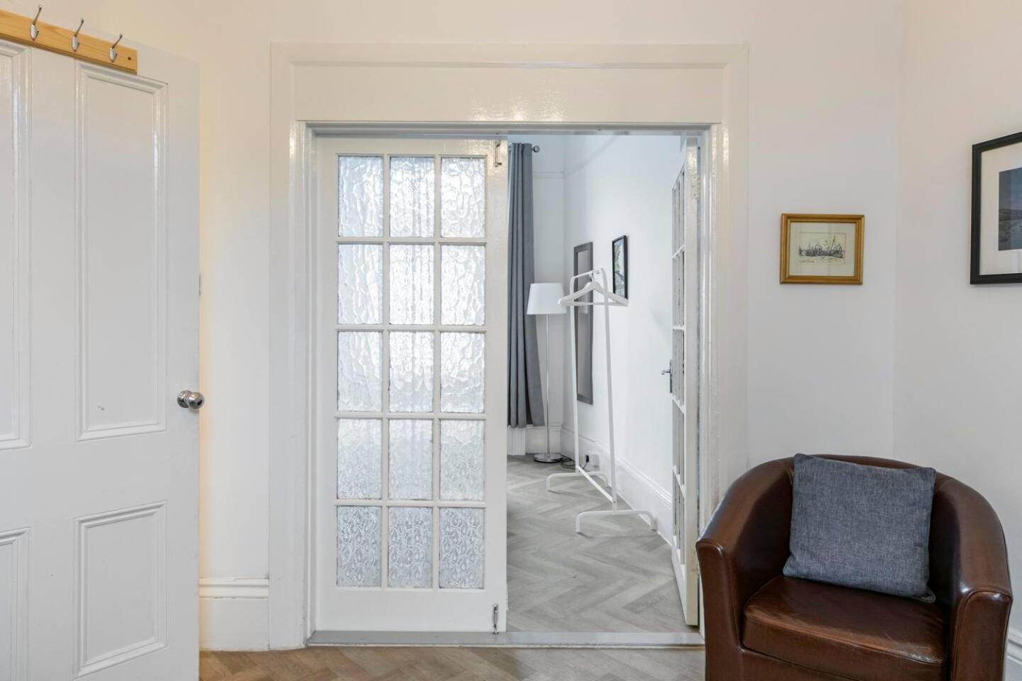 4 Bed Home 3 Mins From Harbour + Sandy Beach Folkestone Eksteriør bilde