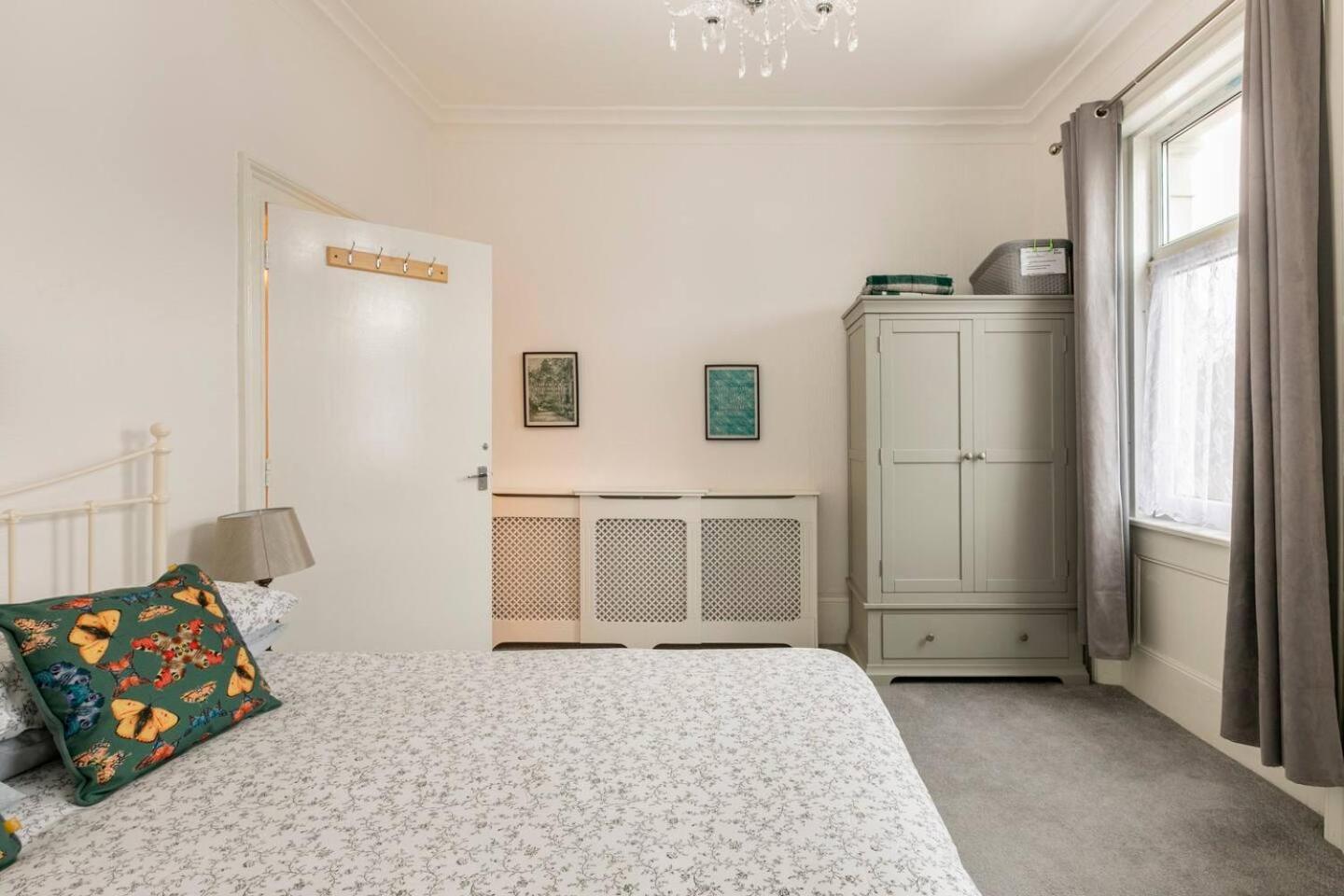 4 Bed Home 3 Mins From Harbour + Sandy Beach Folkestone Eksteriør bilde
